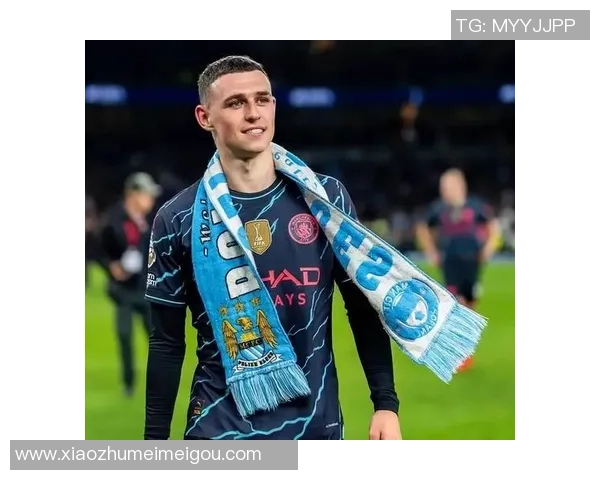 福登朋友圈壁纸曝光 引发球迷热议 全新私照展示球场外的个性生活 福登朋友圈壁纸曝光 引发球迷热议 全新私照展示球场外的个性生活